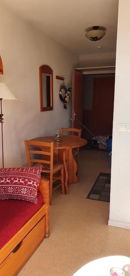 Charmant Studio Face Aux Pyrenees Фон-Ромё Экстерьер фото